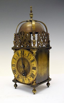 Lot 534 - Reproduction brass lantern clock