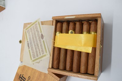 Lot 735 - Trinidad Robustus T, Reyes, Coloniales, etc, Habana Cigars
