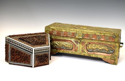 Lot 322 - Indian sandalwood and bone inlaid box