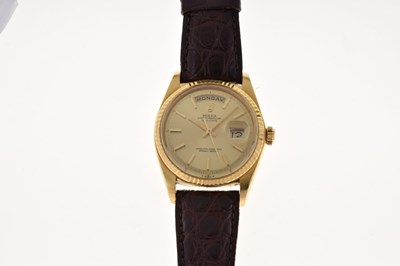 Lot 74 - Rolex - Gentleman's Oyster Perpetual Daydate 18K wristwatch