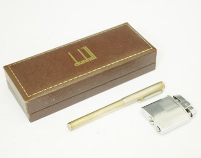 Lot 279 - Dunhill - Cased silver fountain pen