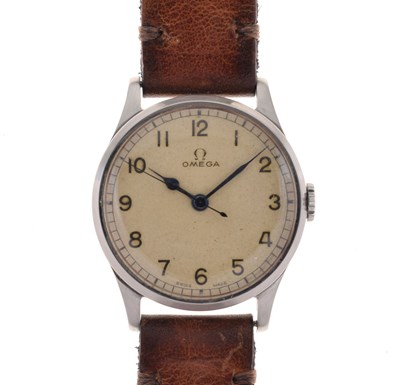 Lot 79 - Omega - Gentleman's 1940s manual wind wristwatch
