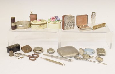 Lot 280 - Quantity of silver and objects of virtue to include silver compact, silver plated pocket compass, trinket boxes, etc