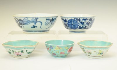 Lot 477 - Collection of Chinese blue and white and Famille Rose bowls