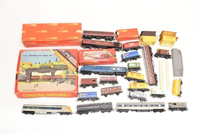 Lot 354 - Mixed quantity of Hornby and Triang 00 gauge railway train set items