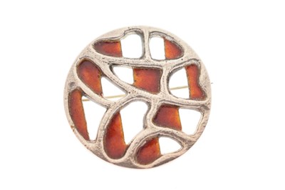 Lot 28 - David Lawrence enamel and silver brooch