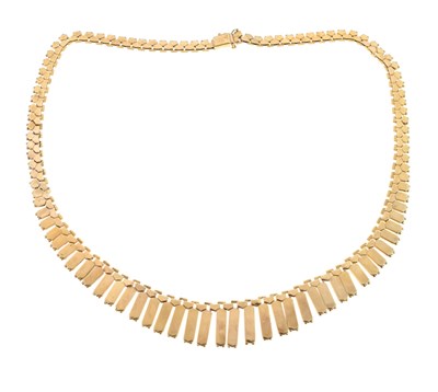 Lot 42 - 9ct gold fringe necklace