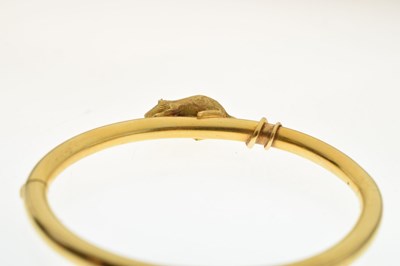 Lot 168 - Hinged bangle mounted with mouse