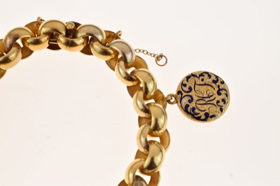 Lot 174 - Victorian gold bracelet