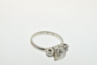 Lot 93 - Diamond single stone ring