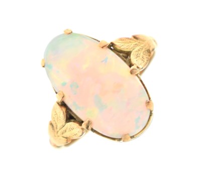 Lot 18 - Opal single stone ring