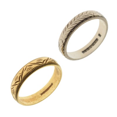 Lot 32 - Two 18ct gold wedding rings