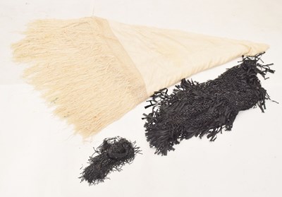 Lot 607 - Victorian/Edwardian piano shawl