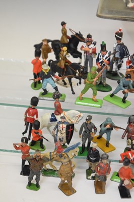 Lot 304 - Mixed quantity of Britains and other hand-painted metal figures