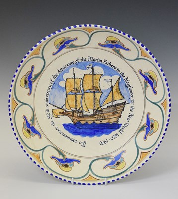 Lot 464 - Honiton Pottery Mayflower 350 Charger