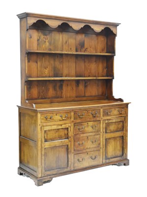 Lot 692 - Reproduction Welsh dresser