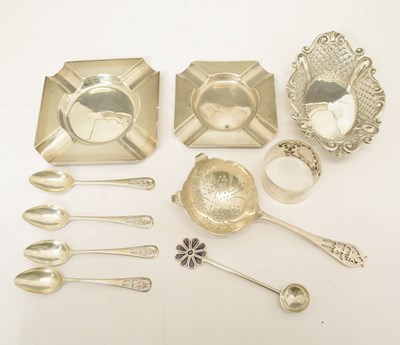 Lot 114 - Quantity of sundry silver to include Elizabeth II silver tea strainer, etc