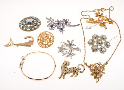 Lot 64 - Collection of costume jewellery