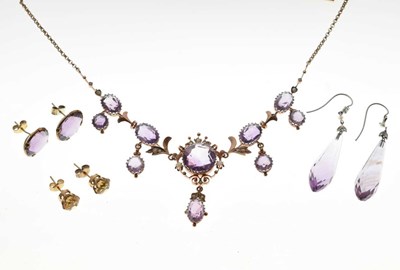 Lot 60 - Early 20th century amethyst and seed pearl necklace, tagged '9ct'