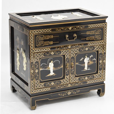 Lot 475 - Chinese black lacquered cabinet