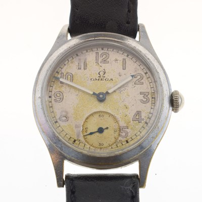 Lot 72 - Omega - Gentleman's mid-size stainless steel cased wristwatch