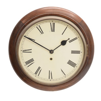 Lot 578 - 20th century American mahogany cased spring driven wall clock