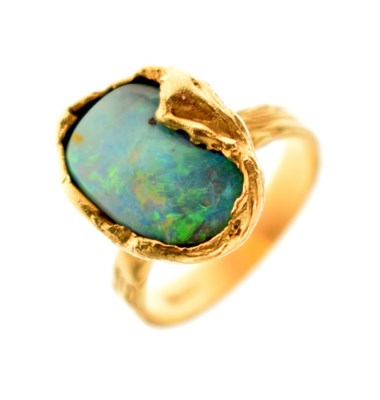 Lot 52 - Modernist boulder opal ring