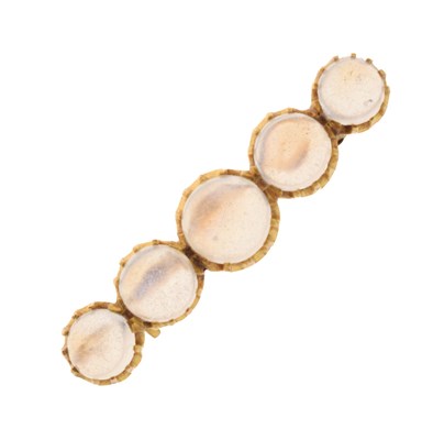 Lot 92 - Bar brooch set five graduated moonstone cabochons