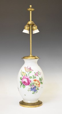 Lot 668 - Vienna porcelain table lamp
