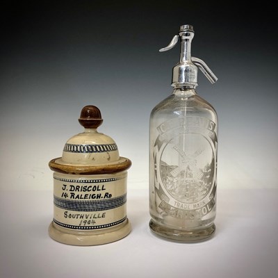 Lot 403 - Southville tobacco jar, etc.