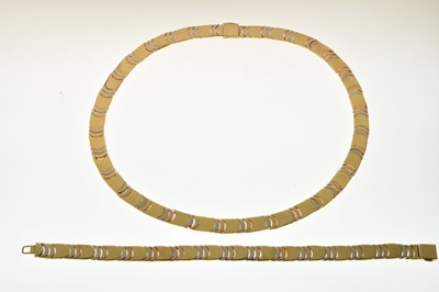 Lot 160 - Italian three-colour collar and matching bracelet