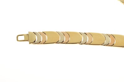 Lot 160 - Italian three-colour collar and matching bracelet