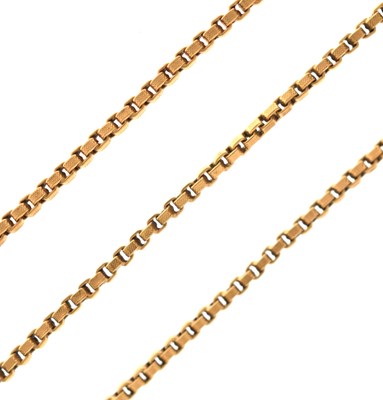 Lot 118 - Italian gold box-link long chain