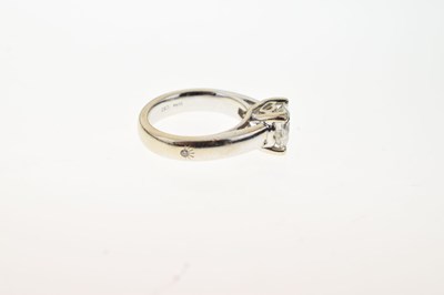 Lot 4 - Diamond single stone ring