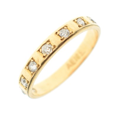 Lot 18 - 18ct gold half eternity ring set seven diamonds