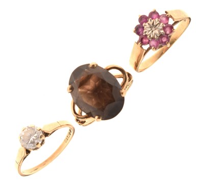 Lot 74 - Three 9ct gold stone set dress rings