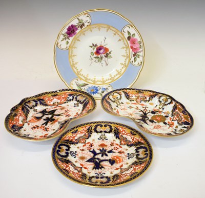 Lot 542 - Chamberlains Worcester - Two Imari shaped dessert dishes, etc