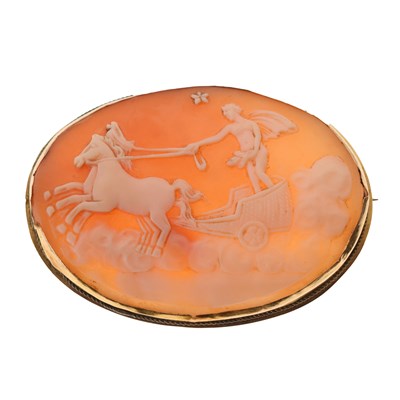 Lot 43 - Late 19th century cameo brooch