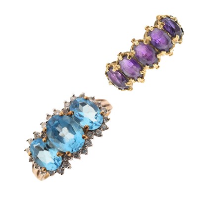Lot 26 - Two 9ct gold dress rings