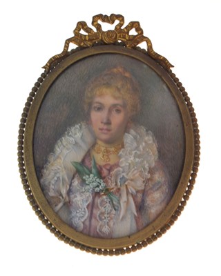 Lot 622 - Early 20th century oval portrait miniature of lady