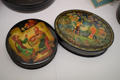 Lot 322 - Six Russian lacquer boxes