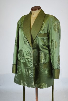 Lot 532 - Lady's Chinese green silk short jacket