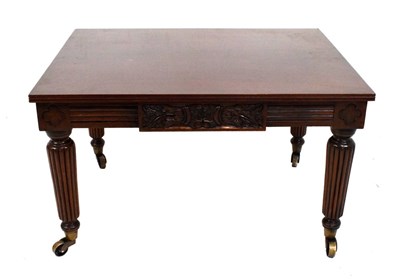 Lot 500 - Reproduction mahogany Victorian style coffee table