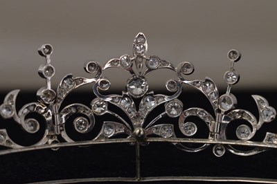 Lot 21 - Early 20th century Belle Époque diamond tiara