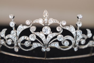 Lot 21 - Early 20th century Belle Époque diamond tiara