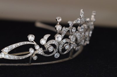 Lot 21 - Early 20th century Belle Époque diamond tiara