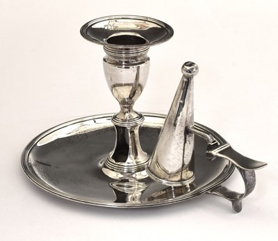 Lot 279 - George III silver chamberstick