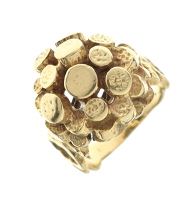 Lot 37 - Modernist design ring