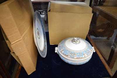 Lot 351 - Extensive unused Wedgwood 'Turquoise Florentine' pattern tea and dinner service