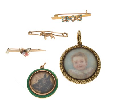 Lot 48 - Three unmarked yellow metal Victorian/Edwardian era bar brooches